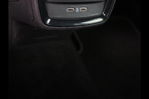 Škoda Kamiq 1.0 TSI Sport | Virtual Cockpit | Carplay | Navigatie | Sportstoelen | 17'' | Full LED | Climate control | Parkeerhulp | Cruise control | Bluetooth