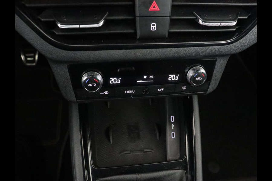 Škoda Kamiq 1.0 TSI Sport | Virtual Cockpit | Carplay | Navigatie | Sportstoelen | 17'' | Full LED | Climate control | Parkeerhulp | Cruise control | Bluetooth