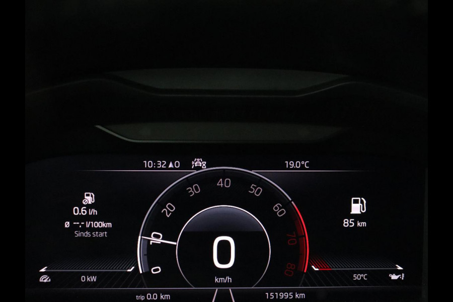 Škoda Kamiq 1.0 TSI Sport | Virtual Cockpit | Carplay | Navigatie | Sportstoelen | 17'' | Full LED | Climate control | Parkeerhulp | Cruise control | Bluetooth