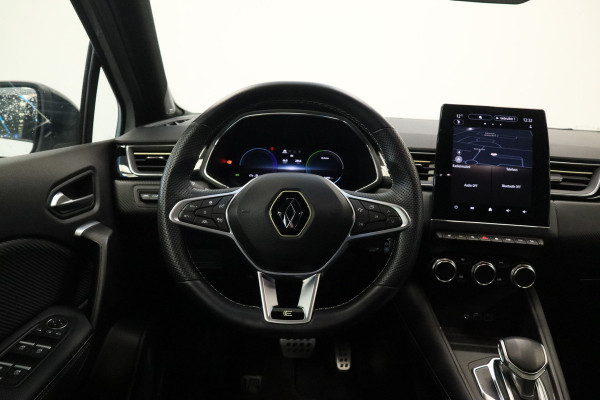 Renault Captur 1.6 E-Tech full hybrid 145 E-Tech engineered ACC PDC Navi Stoelverwarming 360 Camera NAP! * Hemelvaartsdag geopend van 12:00 tot 17:00u *