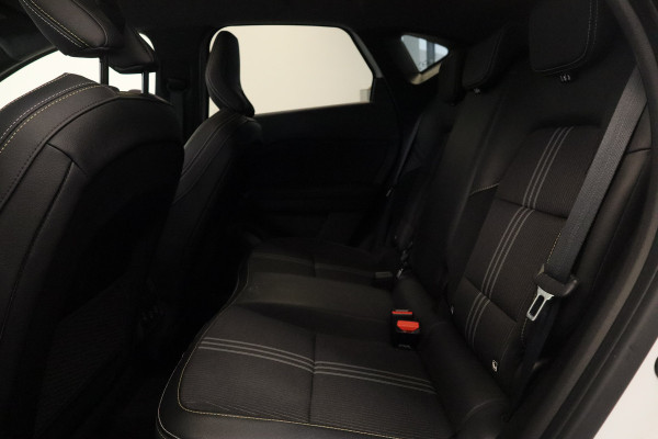 Renault Captur 1.6 E-Tech full hybrid 145 E-Tech engineered ACC PDC Navi Stoelverwarming 360 Camera NAP! * Hemelvaartsdag geopend van 12:00 tot 17:00u *