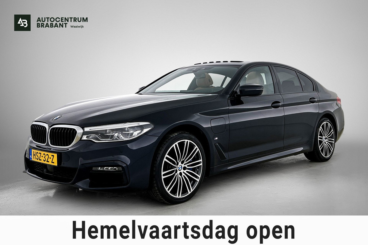 BMW 5 Serie 530e M-sport iPerformance High Executive(Dealer OnderH, Panorama, Lane Assist, Trekhaak, StoelV, Camera, Etc)