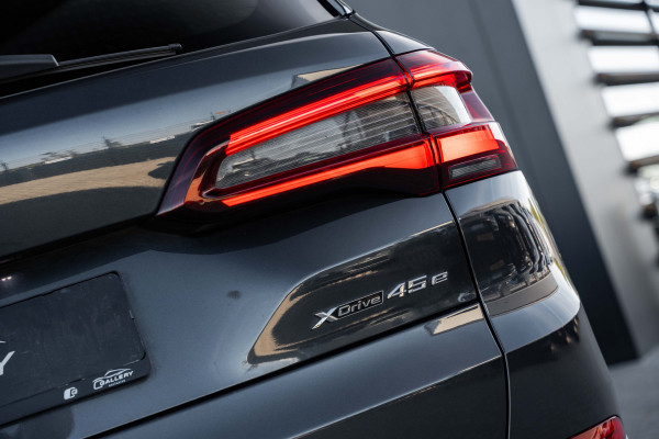 BMW X5 xDrive45e Executive - Lucthvering | Memory | ACC | Keyless