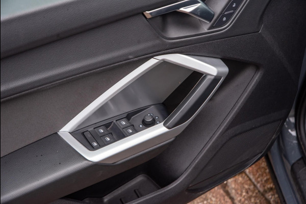 Audi Q3 35 TFSI PDC Stoelverw. Clima ACC