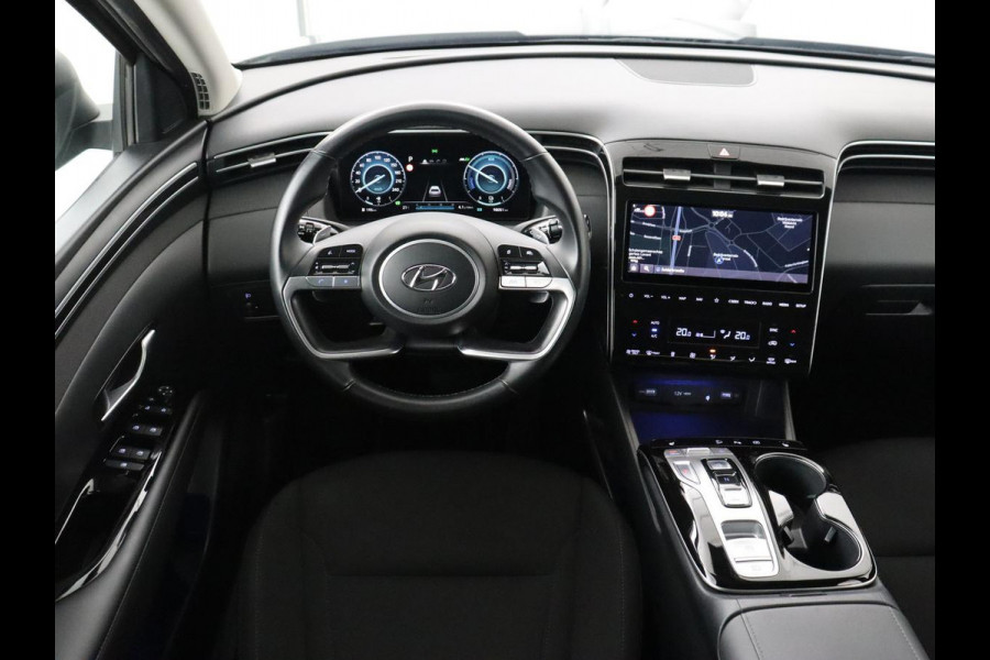 Hyundai Tucson 1.6 T-GDI PHEV Comfort 4WD | SOH 96% | Stoelverwarming | Trekhaak | Adaptive cruise | Camera | Carplay | Full LED | Navigatie | DAB | Keyless | Climate control | Plug In