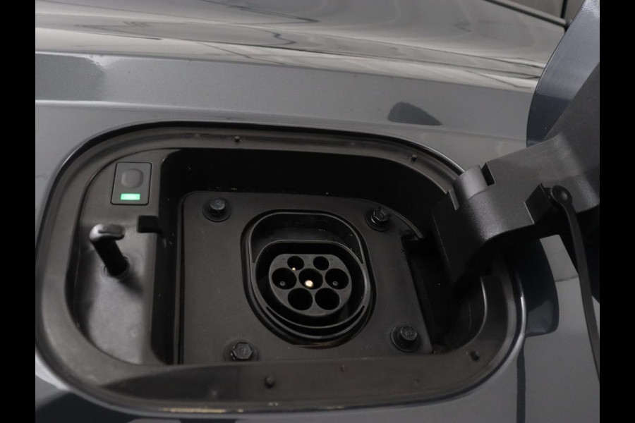 Hyundai Tucson 1.6 T-GDI PHEV Comfort 4WD | SOH 96% | Stoelverwarming | Trekhaak | Adaptive cruise | Camera | Carplay | Full LED | Navigatie | DAB | Keyless | Climate control | Plug In
