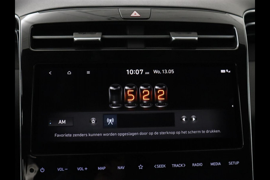 Hyundai Tucson 1.6 T-GDI PHEV Comfort 4WD | SOH 96% | Stoelverwarming | Trekhaak | Adaptive cruise | Camera | Carplay | Full LED | Navigatie | DAB | Keyless | Climate control | Plug In
