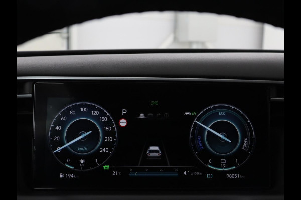 Hyundai Tucson 1.6 T-GDI PHEV Comfort 4WD | SOH 96% | Stoelverwarming | Trekhaak | Adaptive cruise | Camera | Carplay | Full LED | Navigatie | DAB | Keyless | Climate control | Plug In