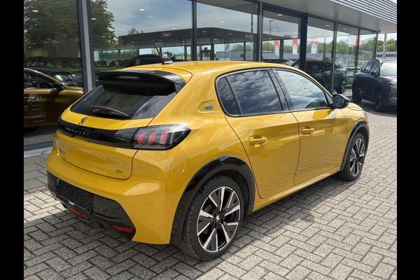 Peugeot e-208 EV GT 50 kWh | 7800 KM | Stoelverwarming | Adaptive Cruise | Dodehoeksensoren | LM Winterset