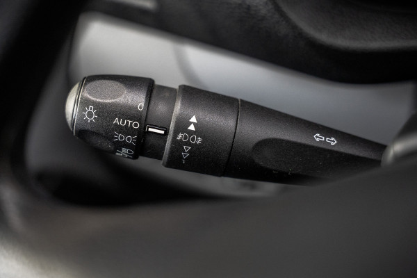 Peugeot Expert 2.0 BlueHDi 145PK | L2H1 | 3-Zits | 1e Eigenaar | Cruise | PDC | Airco | Trekhaak | Imperiaal