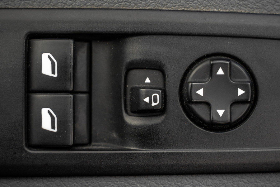 Peugeot Expert 2.0 BlueHDi 145PK | L2H1 | 3-Zits | 1e Eigenaar | Cruise | PDC | Airco | Trekhaak | Imperiaal