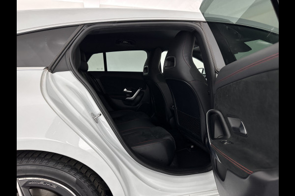 Mercedes-Benz CLA-Klasse Shooting Brake 200 Business Solution AMG (INCL.BTW) Aut. *LEATHER-MICROFIBRE | FULL-LED | HEATED-SPORTSEATS | WIDESCREEN-DIGICOCKPIT | DAB+ | NAVI-FULLMAP | CAMERA | PRIVACYGLASS | SHIFT-PADDLES | 18''ALU*