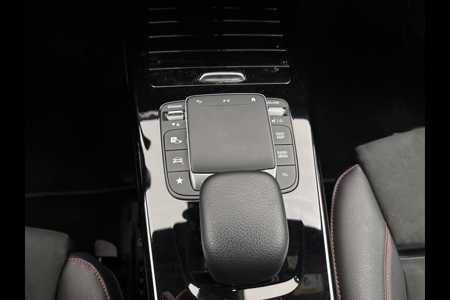 Mercedes-Benz CLA-Klasse Shooting Brake 200 Business Solution AMG (INCL.BTW) Aut. *LEATHER-MICROFIBRE | FULL-LED | HEATED-SPORTSEATS | WIDESCREEN-DIGICOCKPIT | DAB+ | NAVI-FULLMAP | CAMERA | PRIVACYGLASS | SHIFT-PADDLES | 18''ALU*