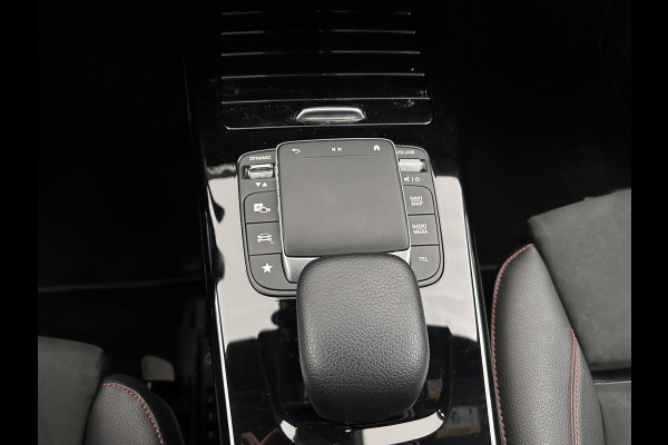 Mercedes-Benz CLA-Klasse Shooting Brake 200 Business Solution AMG (INCL.BTW) Aut. *LEATHER-MICROFIBRE | FULL-LED | HEATED-SPORTSEATS | WIDESCREEN-DIGICOCKPIT | DAB+ | NAVI-FULLMAP | CAMERA | PRIVACYGLASS | SHIFT-PADDLES | 18''ALU*