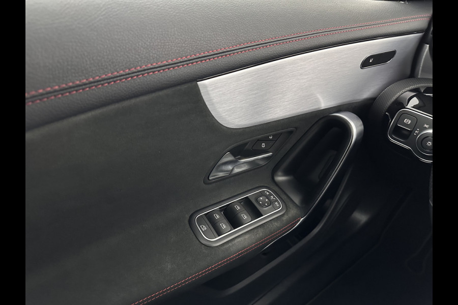 Mercedes-Benz CLA-Klasse Shooting Brake 200 Business Solution AMG (INCL.BTW) Aut. *LEATHER-MICROFIBRE | FULL-LED | HEATED-SPORTSEATS | WIDESCREEN-DIGICOCKPIT | DAB+ | NAVI-FULLMAP | CAMERA | PRIVACYGLASS | SHIFT-PADDLES | 18''ALU*