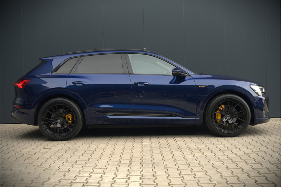 Audi e-tron e-tron 50 quattro Launch edition Black 71 kWh S-Line | Panoramadak | Stoelverwarming | Adaptive Cruise Control | Memory Seat | Parkeersensoren | Keyless | Apple Carplay | SOH 89,22%