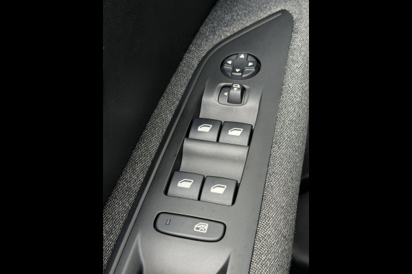 Peugeot 3008 1.2 PureTech Active Business - Automaat - 66.000 KM - Navigatie / Apple CarPlay I Airco I LED I Dealer onderhouden