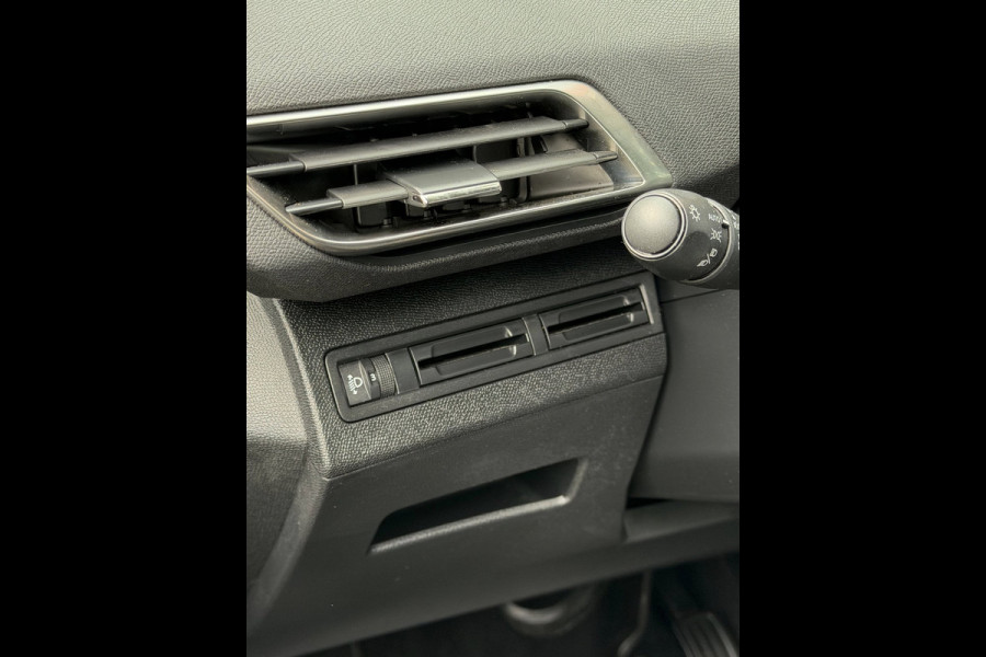 Peugeot 3008 1.2 PureTech Active Business - Automaat - 66.000 KM - Navigatie / Apple CarPlay I Airco I LED I Dealer onderhouden