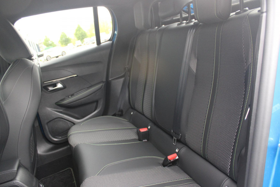 Peugeot 208 1.2 Hybrid 145PK AUTOMAAT GT | NAVIGATIE | DRAADLOZE APPLE CARPLAY/ANDROID AUTO | CAMERA VOOR + ACHTER | FULL LED KOPLAMPEN | LICHTMETALEN VELGEN 17" | DODEHOEK DETECTIE | DRAADLOZE TELEFOONLADER | KEYLESS ENTRY/START | DAB+ RADIO | ADAPTIVE CRUISE CONTROL |