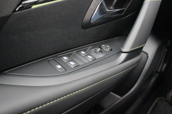 Peugeot 208 1.2 Hybrid 145PK AUTOMAAT GT | NAVIGATIE | DRAADLOZE APPLE CARPLAY/ANDROID AUTO | CAMERA VOOR + ACHTER | FULL LED KOPLAMPEN | LICHTMETALEN VELGEN 17" | DODEHOEK DETECTIE | DRAADLOZE TELEFOONLADER | KEYLESS ENTRY/START | DAB+ RADIO | ADAPTIVE CRUISE CONTROL |
