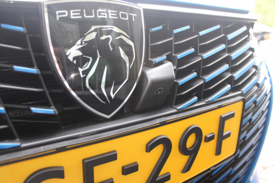 Peugeot 208 1.2 Hybrid 145PK AUTOMAAT GT | NAVIGATIE | DRAADLOZE APPLE CARPLAY/ANDROID AUTO | CAMERA VOOR + ACHTER | FULL LED KOPLAMPEN | LICHTMETALEN VELGEN 17" | DODEHOEK DETECTIE | DRAADLOZE TELEFOONLADER | KEYLESS ENTRY/START | DAB+ RADIO | ADAPTIVE CRUISE CONTROL |