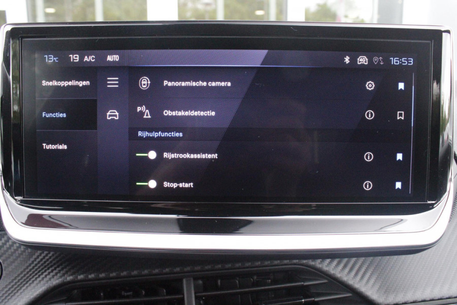 Peugeot 208 1.2 Hybrid 145PK AUTOMAAT GT | NAVIGATIE | DRAADLOZE APPLE CARPLAY/ANDROID AUTO | CAMERA VOOR + ACHTER | FULL LED KOPLAMPEN | LICHTMETALEN VELGEN 17" | DODEHOEK DETECTIE | DRAADLOZE TELEFOONLADER | KEYLESS ENTRY/START | DAB+ RADIO | ADAPTIVE CRUISE CONTROL |