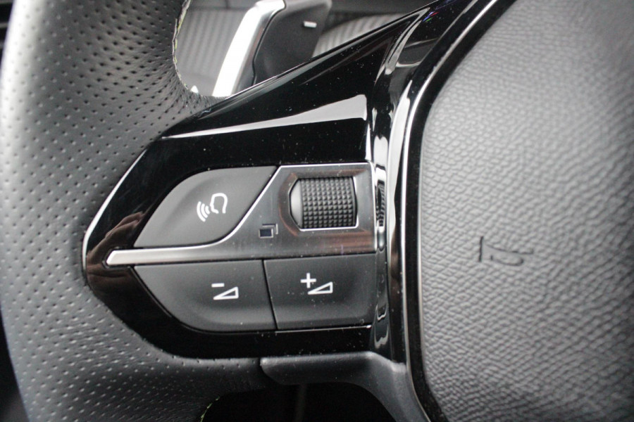 Peugeot 208 1.2 Hybrid 145PK AUTOMAAT GT | NAVIGATIE | DRAADLOZE APPLE CARPLAY/ANDROID AUTO | CAMERA VOOR + ACHTER | FULL LED KOPLAMPEN | LICHTMETALEN VELGEN 17" | DODEHOEK DETECTIE | DRAADLOZE TELEFOONLADER | KEYLESS ENTRY/START | DAB+ RADIO | ADAPTIVE CRUISE CONTROL |