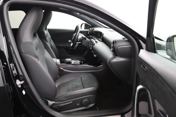 Mercedes-Benz A-Klasse 180 Business Solution AMG*NAVI*CAM*CRUISE*LED*TEL*
