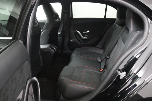 Mercedes-Benz A-Klasse 180 Business Solution AMG*NAVI*CAM*CRUISE*LED*TEL*