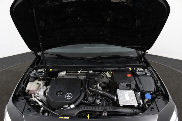 Mercedes-Benz A-Klasse 180 Business Solution AMG*NAVI*CAM*CRUISE*LED*TEL*