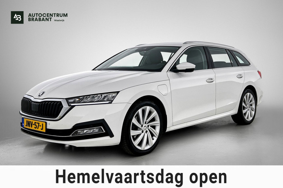 Škoda Octavia Combi 1.4 TSI iV PHEV Sportline Business(Goed OnderH, Carplay/ Android, Camera, Elektrische Stoelen, StoelV, Etc)