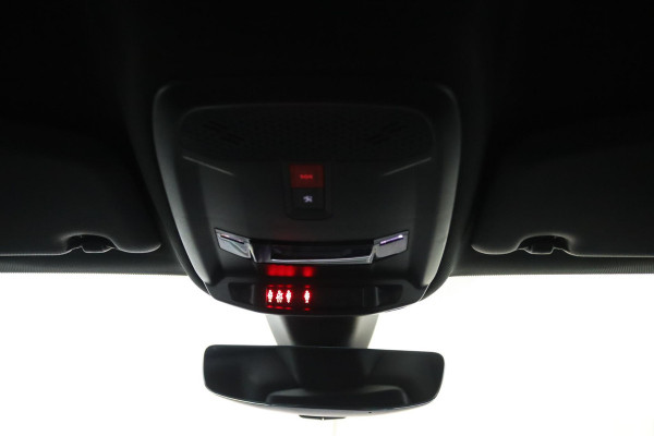 Peugeot 208 GT-LINE*130PK*AUTOM.*CARPLAY*CAM*CRUISE*NAVI*ECC*