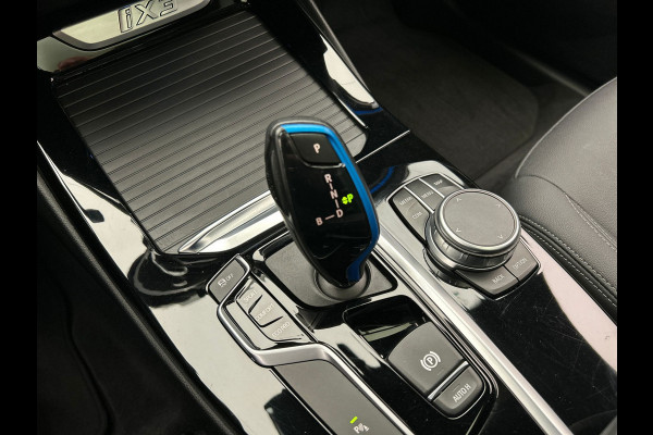BMW iX3 Executive 80kWh | SOH 100% | Panoramadak | Adaptive-cruise | Leder | Stoelverwarming | Carplay | Camera |