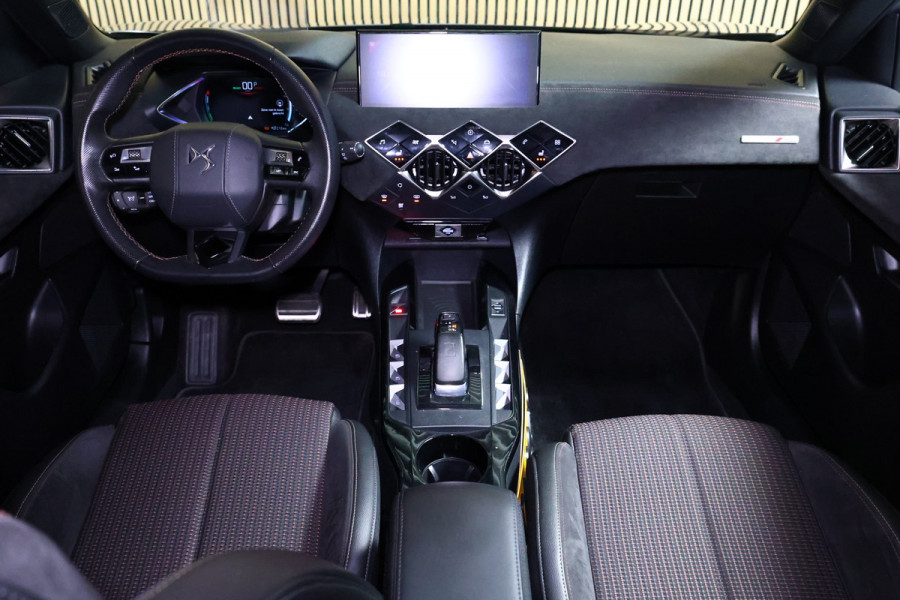 DS DS 3 Crossback E-Tense PERFORMANCE AVM VIRTUAL NAVI HEADUP CLIMA STOELVW PARKASS. "20