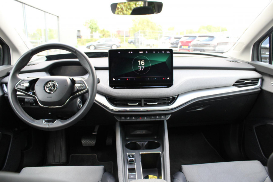 Škoda Enyaq 60 Business Edition | 29.500 km | Virtual Cockpit | Navigatie | Panorama-Dak | Stoelverwarming | Elektr. Stoelen met Geheugen