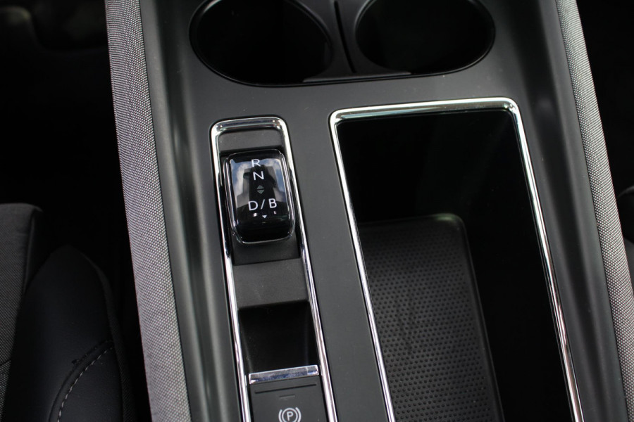 Škoda Enyaq 60 Business Edition | 29.500 km | Virtual Cockpit | Navigatie | Panorama-Dak | Stoelverwarming | Elektr. Stoelen met Geheugen