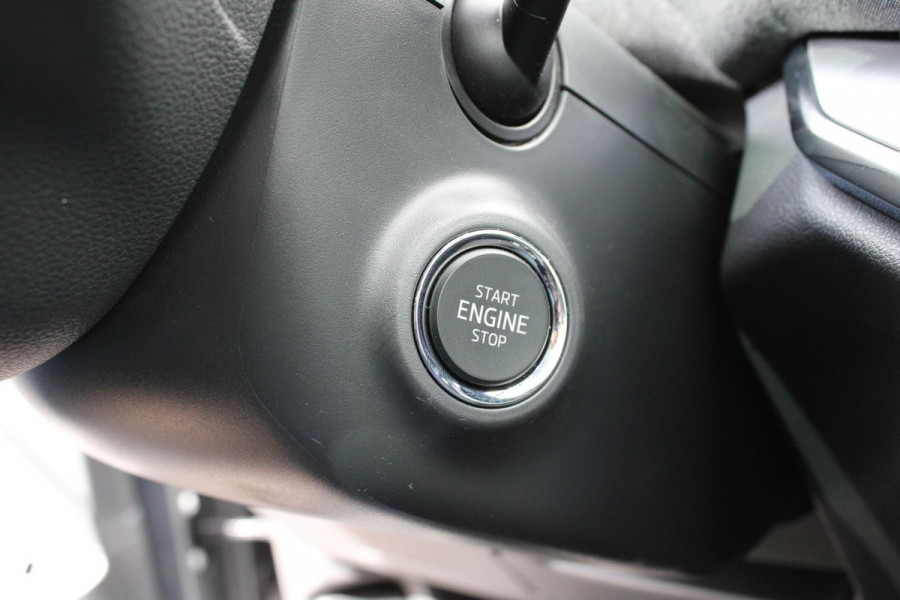Škoda Enyaq 60 Business Edition | 29.500 km | Virtual Cockpit | Navigatie | Panorama-Dak | Stoelverwarming | Elektr. Stoelen met Geheugen
