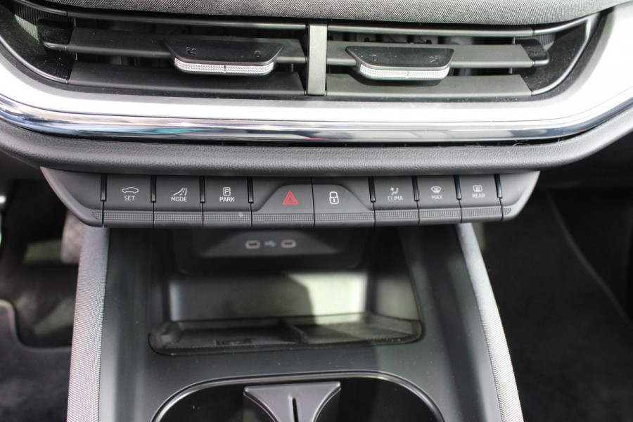 Škoda Enyaq 60 Business Edition | 29.500 km | Virtual Cockpit | Navigatie | Panorama-Dak | Stoelverwarming | Elektr. Stoelen met Geheugen