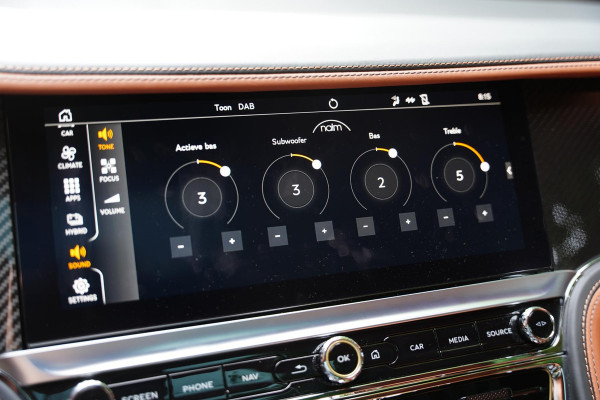 Bentley Flying Spur 2.9 V6 Hybrid Azure / Touring Pack / Panoramaroof / NAIM / Carbon