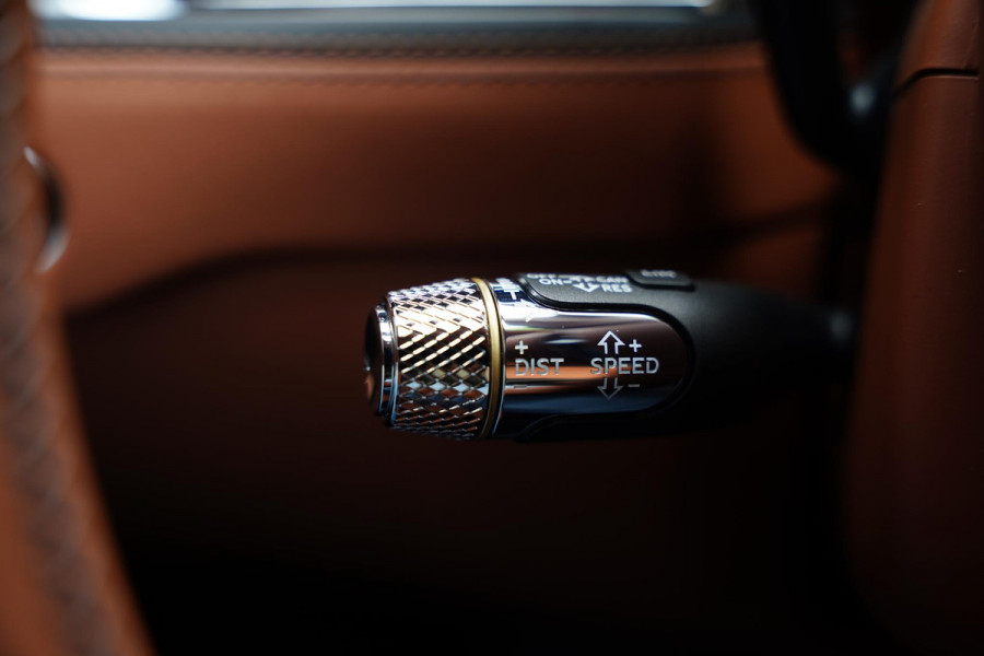 Bentley Flying Spur 2.9 V6 Hybrid Azure / Touring Pack / Panoramaroof / NAIM / Carbon