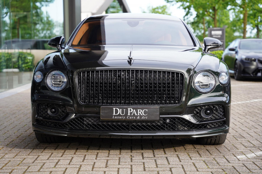 Bentley Flying Spur 2.9 V6 Hybrid Azure / Touring Pack / Panoramaroof / NAIM / Carbon
