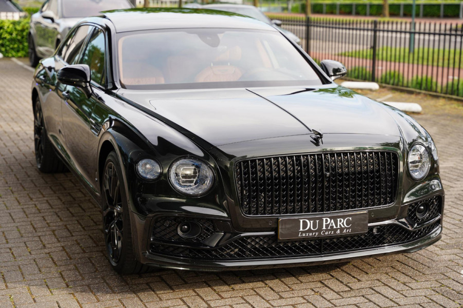 Bentley Flying Spur 2.9 V6 Hybrid Azure / Touring Pack / Panoramaroof / NAIM / Carbon