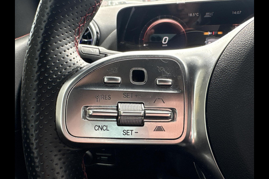 Mercedes-Benz B-Klasse 250 e AMG Line | 218pk PHEV | Wegklapbare Trekhaak | Stoelverwarming | Adaptive cruise control | Getint glas