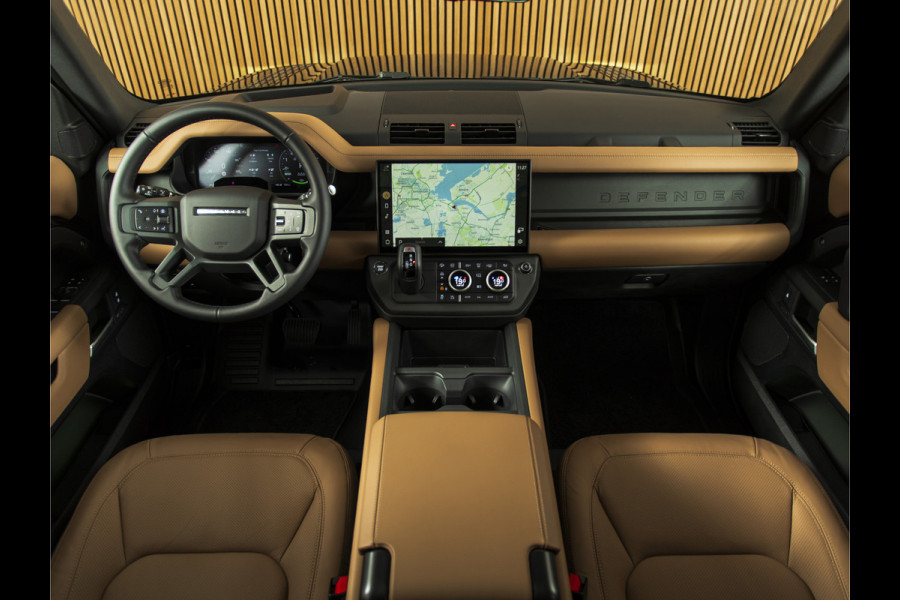 Land Rover Defender 110 2.0 P300e 110 X-Dynamic HSE MY26 | PANO | HUD | 22" | MERIDIAN 700W