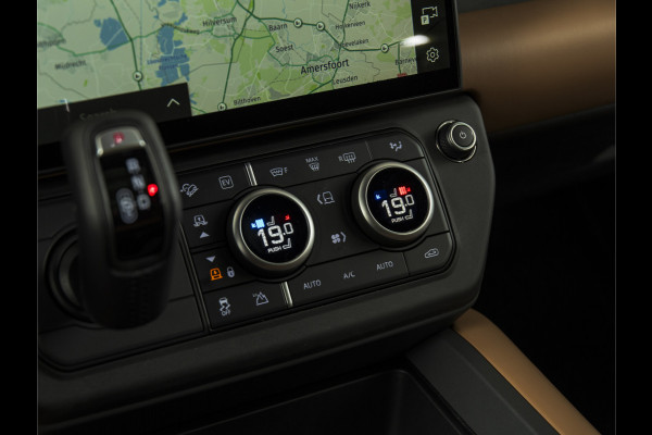 Land Rover Defender 110 2.0 P300e 110 X-Dynamic HSE MY26 | PANO | HUD | 22" | MERIDIAN 700W