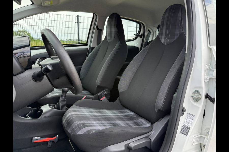 Peugeot 108 1.0 e-VTi Active| Radio| Airco| Start\Stop| Voorruitverwarming|