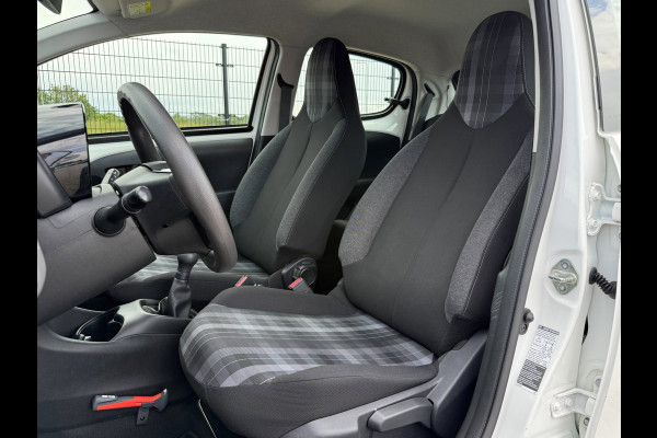 Peugeot 108 1.0 e-VTi Active| Radio| Airco| Start\Stop| Voorruitverwarming|