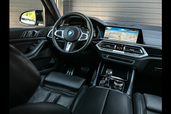 BMW X5 xDrive45e High executive M Sport | M-Seats | Luchtvering | Soft close | Comfort access | Trekhaak | Sky lounge |  Laser Light | Parking assistant plus | Head-Up | Night vision | Driving assistant prof. |