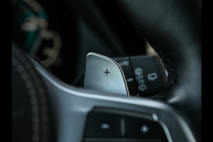 BMW X5 xDrive45e High executive M Sport | M-Seats | Luchtvering | Soft close | Comfort access | Trekhaak | Sky lounge |  Laser Light | Parking assistant plus | Head-Up | Night vision | Driving assistant prof. |