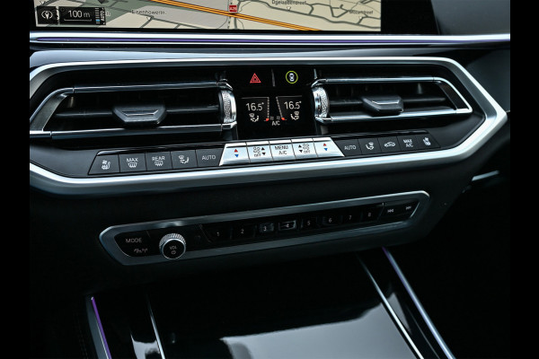 BMW X5 xDrive45e High executive M Sport | M-Seats | Luchtvering | Soft close | Comfort access | Trekhaak | Sky lounge |  Laser Light | Parking assistant plus | Head-Up | Night vision | Driving assistant prof. |